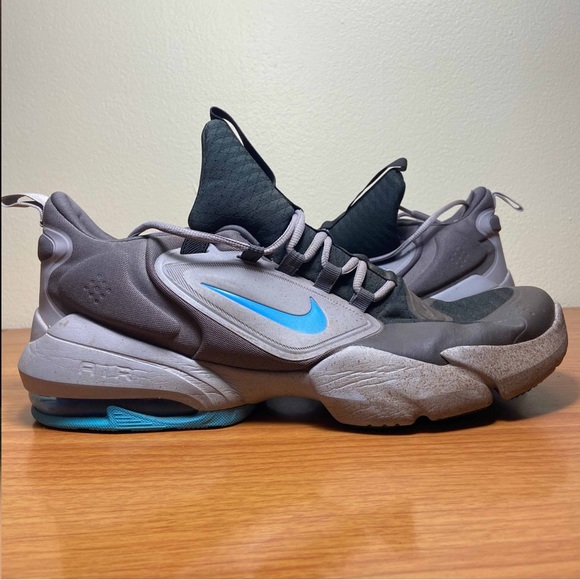 Nike Air Max Alpha Savage - Picture 1 of 9